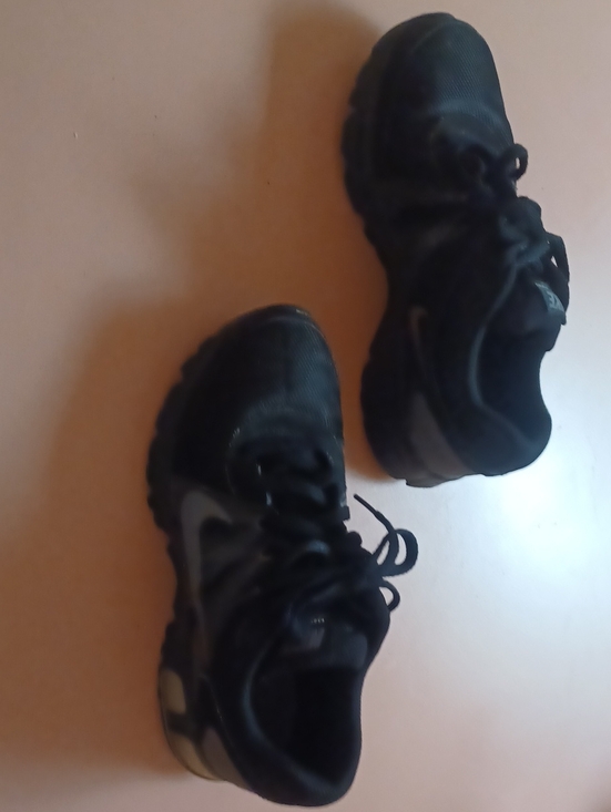 Nike Other - Nike Black Mesh Lace-Up Sneakers with Gray Swoosh
